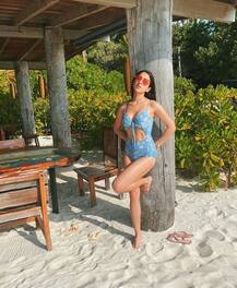 Photos: सारा अली खान ने अपनी सेंशुअल अदाओं से फैंस को किया मदहोश, जनवरी की ठंड में बिकिनी पहन कराया ऐसे फोटोशूट