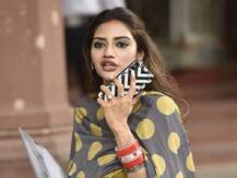 नुसरत जहां को आया गुस्सा, बीच में छोड़कर गईं रोड शो, कहा- इतना तो मैं CM ममता बनर्जी के लिए भी नहीं करती