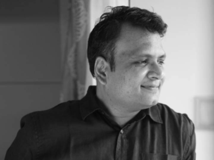 प्रोड्यूसर मुनीष मुद्रा ने भी मंदिर निर्माण के लिए एक करोड़ देने का ऐलान किया है.