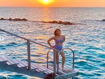 Sara Ali Khan ने ब्लू बिकिनी में फोटो शेयर कर लोगों का जीता दिल, सनसेट एंजॉय करती आईं नजर