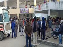 बिहार: अज्ञात लोगों ने की प्रभारी चिकित्सा पदाधिकारी की जमकर पिटाई, गंभीर हालात में पटना रेफर