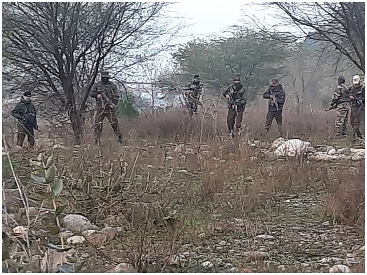 Terrorists want to carry out major incident in Jammu and Kashmir on Republic Day ann गणतंत्र दिवसः जम्मू कश्मीर में बड़ी वारदात को अंजाम देना चाहते हैं आतंकी, सुरक्षा एजेंसियों ने बढ़ाई गश्ती