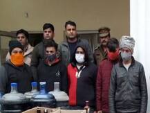 पुलिस और एसओजी की टीम ने नकली शराब बनाने वाली फैक्ट्री का किया भंडाफोड़, 7 गिरफ्तार