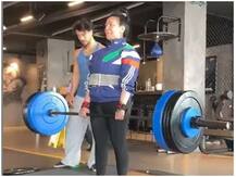 टाइगर की मम्मी आयशा श्राफ ने 95kg से किए डेडलिफ्ट, सोशल मीडिया पर लोगों ने की तारीफ
