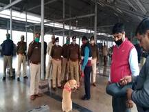 सावधान! इस बैग में बम है, सक्रिय हुआ सुरक्षा दस्ता, गोरखपुर रेलवे स्टेशन पर इस तरह हुआ मॉक ड्रिल