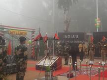 जम्मू: 72वें गणतंत्र दिवस पर शहर से लेकर सीमा तक दिखा जोश, शान से फहराया गया तिरंगा