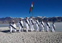 लद्दाख: भारत-तिब्बत सीमा पुलिस के जवानों ने मनाया गणतंत्र दिवस, देखें उनके देश के प्रति जज्बे की तस्वीरें