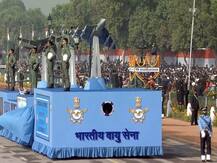 गणतंत्र दिवस परेड: कोरोना काल में राजपथ पर दिखी भारत की आन बान शान, राफेल की गर्जना से गूंजा आसमान