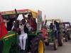 सपा कार्यकर्ताओं ने किसानों के समर्थन में निकाली ट्रैक्टर रैली, पूर्व सांसद बोले- कानून वापस ले सरकार