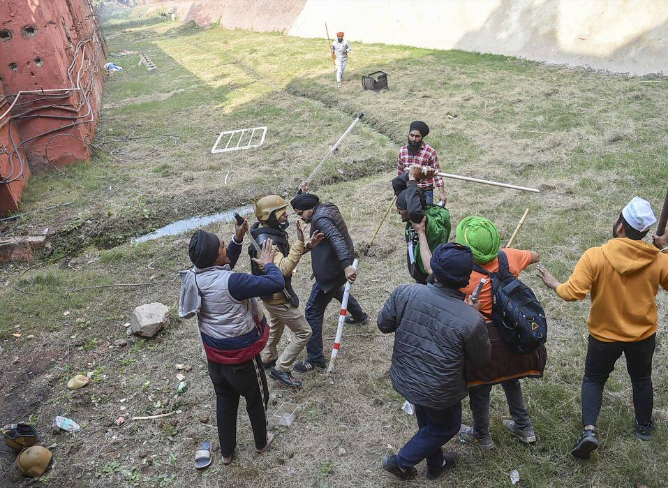 26 जनवरी हिंसाः पुलिस को 6 संदिग्धों की तलाश, डंप डेटा जुटाने में लगी पुलिस