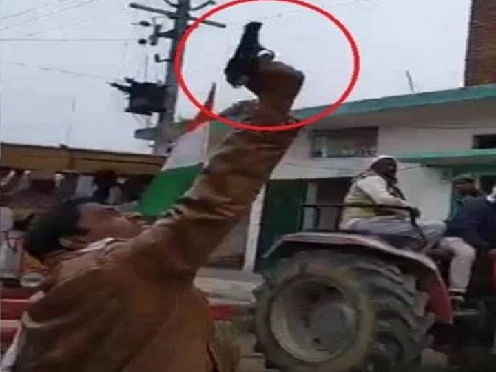 बिजनौर में Tractor Rally के दौरान फायरिंग, वीडियो वायरल होने के बाद पुलिस ने की कार्रवाई firing during tractor rally in bijnor uttar pradesh बिजनौर में Tractor Rally के दौरान फायरिंग, वीडियो वायरल होने के बाद पुलिस ने की कार्रवाई