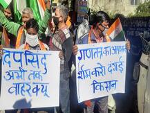 जम्मू: दिल्ली में हुई हिंसा से गुस्साए लोगों ने किया प्रदर्शन, मुख्य आरोपी दीप सिद्धू को गिरफ्तार करने की मांग की