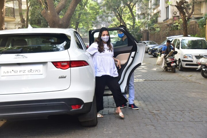अब ये जोड़ी अपने पहले बच्चे को जन्म को लेकर काफी उत्साहित है.