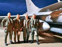 आसमान में और ताकतवार होगी भारतीय वायुसेना, फ्रांस से नॉन स्टॉप विदा हुए 3 राफेल लड़ाकू विमान