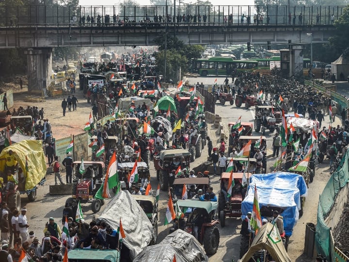 Tractor Rally: गाजीपुर बॉर्डर से लेकर आईटीओ तक की घटना का आंखों देखा हाल