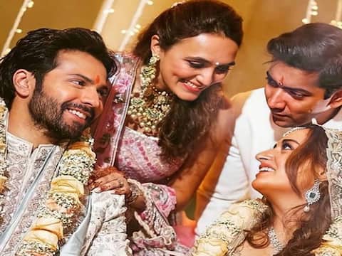 Varun Dhawan- Natasha Dalal की मेहंदी से लेकर विदाई तक की इनसाइड PHOTOS आईं सामने Varun Dhawan- Natasha Dalal की मेहंदी से लेकर विदाई तक की इनसाइड PHOTOS आईं सामने