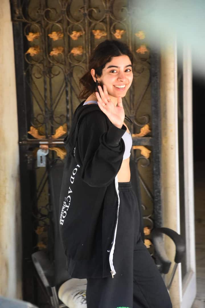 कुछ दिनों पहले ही उनके पापा बोनी कपूर ने ये कंफर्म किया है कि खुशी कपूर फिल्मों का रुख करेंगी.