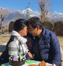 F.I.R एक्ट्रेस कविता कौशिक ने ऐसे मनाई शादी की चौथी सालगिरह, देखें सेलिब्रेशन की तस्वीरें