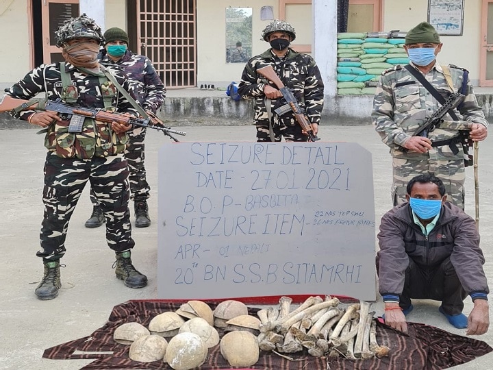 Sitamarhi Border SSB recovered 22 human skulls man carrying Nepal arrested ann