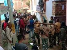 मैट्रिक के ऑनलाइन रजिस्ट्रेशन के नाम पर फर्जीवाड़े से छात्र नाराज, हंगामे के बाद पहुंची पुलिस