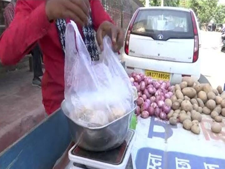 Municipal Corporation in Dehradun preparing to take action again on polythene use ann देहरादून में पॉलिथीन प्रयोग पर फिर से कार्रवाई की तैयारी में निगम, कोरोना काल में लगी थी रोक