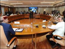 बजट सत्र से पहले लोकसभा अध्यक्ष ने बुलाई सर्वदलीय बैठक, समाजवादी पार्टी और टीएमसी रही गैर हाज़िर