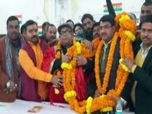 गोरखपुर: नगर निगम उपसभापति चुनाव में बीजेपी पार्षद ऋषि मोहन वर्मा ने मारी बाजी, 4 मतों से दर्ज की जीत