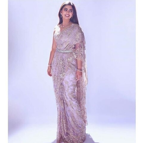 Not Only The Lehenga Isha Ambani Looks Fairy In Sarees And Suits Too, See Unseen Photos | à¤à¥à¤µà¤²