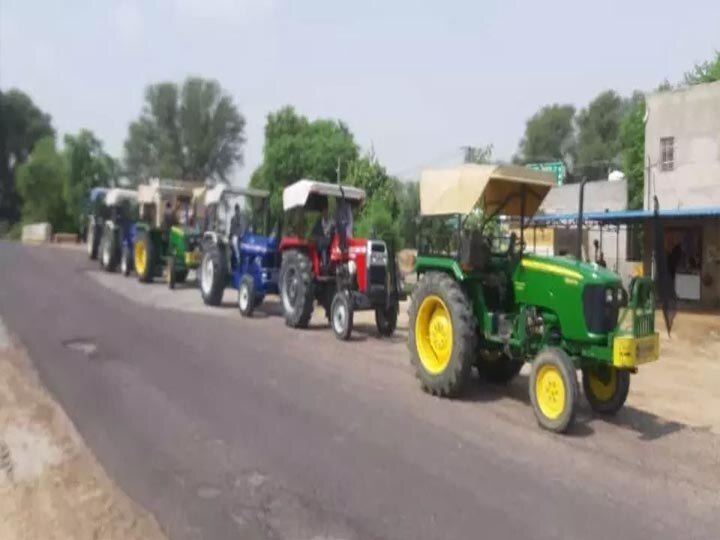 Ballia Police send notice to more than two hundred Tractor owner बलिया पुलिस ने 200 से ज्यादा ट्रैक्टर मालिकों को नोटिस भेजा, बताई ये वजह