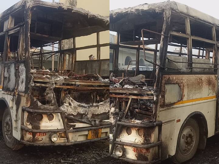 नालंदा में असामाजिक तत्वों ने लगाई आग, तीन बसें पूरी तरह जलकर हुई खाक Nalanda Anti-social elements set fire three buses completely gutted ann नालंदा में असामाजिक तत्वों ने लगाई आग, तीन बसें पूरी तरह जलकर हुई खाक