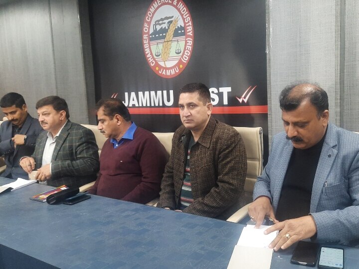 Budget 2021 Reactions: Jammu chamber of commerce on Budget 2021 ann Budget 2021: व्यापारियों की संस्था चेंबर ऑफ कॉमर्स को नहीं भाया बजट, कहा- जम्मू को नज़रअंदाज़ किया गया