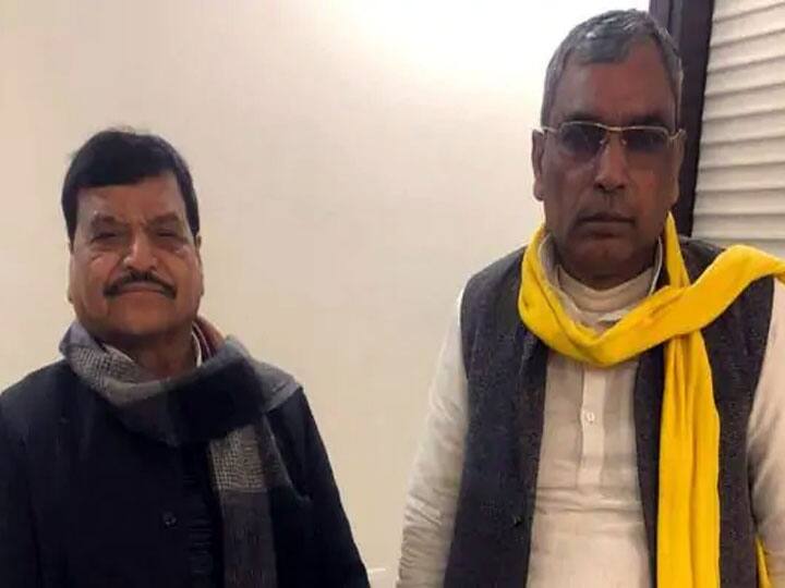 ओमप्रकाश राजभर का दावा- 'भागीदारी संकल्प मोर्चा' में शामिल होंगे शिवपाल, प्रसपा ने नकारा Om Prakash Rajbhar said shivpal yadav will join bhagidari sankalp morcha know pragatisheel samajwadi part reaction ओमप्रकाश राजभर का दावा- 'भागीदारी संकल्प मोर्चा' में शामिल होंगे शिवपाल, प्रसपा ने नकारा