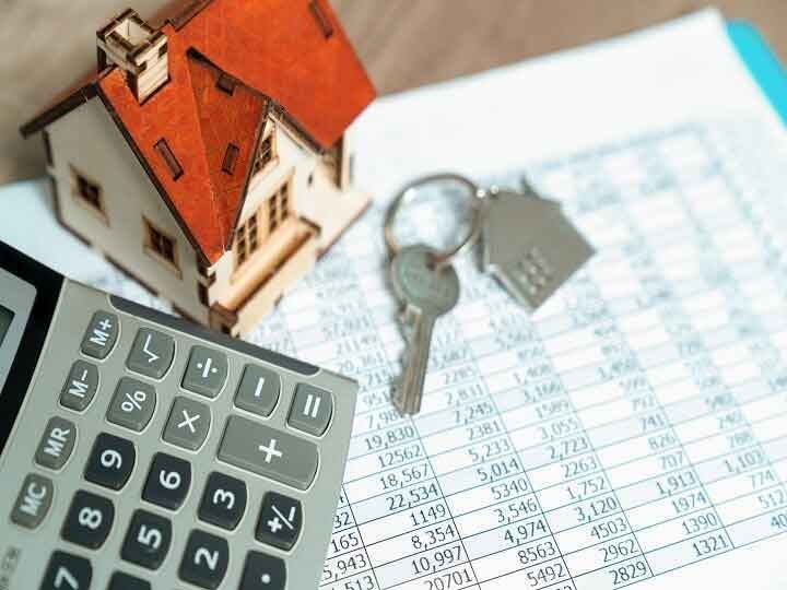 Budget 2021: If you are going to buy a house by taking a loan, then know what is in the budget for you Budget 2021: अगर लोन लेकर खरीदने वाले हैं घर, तो जान लें बजट में वित्त मंत्री ने की है ये घोषणा