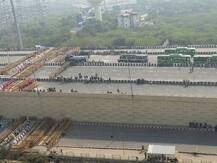 तस्वीरें: किसानों का प्रदर्शन स्थल किले में तब्दील, लोहे की कीलें और सीमेंट की दीवार लगाई गई, पुलिस की भारी तैनाती