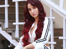 जब डांस करती Nora Fatehi को पड़ी थी चप्पल, 80 लाख से ज्यादा बार देखा गया वीडियो