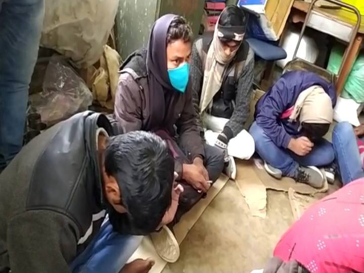 Bihar: Police arrested 22 'Munna brothers' who came for inter examination, know- how disclosed? Ann बिहार: इंटर की परीक्षा देने आए 22 'मुन्ना भाइयों' को पुलिस ने किया गिरफ्तार, जानें- कैसे हुआ खुलासा?