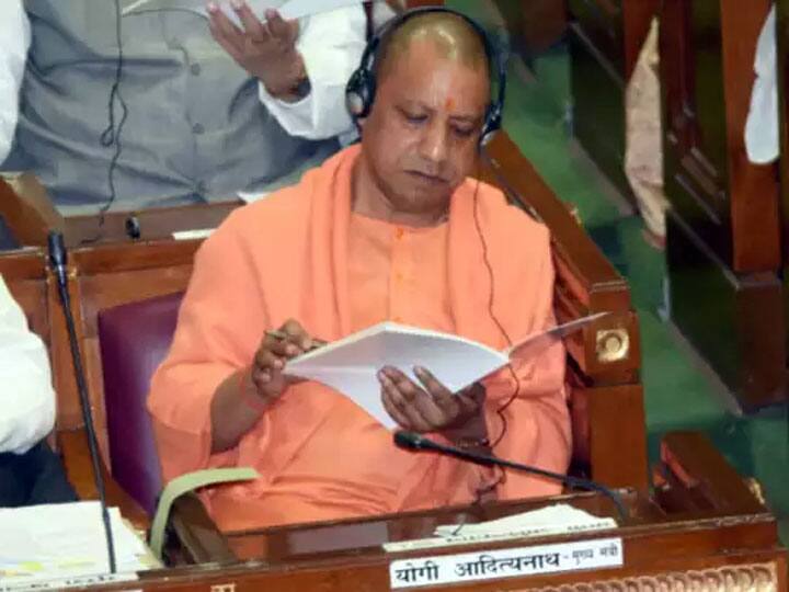 हंगामे के बीच विधानसभा में बजट के प्रस्ताव पास, सरकार पर बरसा विपक्ष, कहा-सत्र जल्द खत्म करना लोकतंत्र की हत्या UP Budget passed in assembly amid between uproar ann हंगामे के बीच विधानसभा में बजट के प्रस्ताव पास, सरकार पर बरसा विपक्ष, कहा-सत्र जल्द खत्म करना लोकतंत्र की हत्या