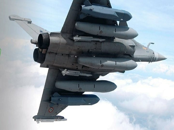 आरोपों पर राफेल बनाने वाली फ्रांस की कंपनी दसॉल्ट ने दी सफाई, ‘ना दी गई घूस ना हुई कोई गड़बड़ी’ On bribery allegations Rafale aircraft maker French company Dassault clarifies no violation made ann आरोपों पर राफेल बनाने वाली फ्रांस की कंपनी दसॉल्ट ने दी सफाई, ‘ना दी गई घूस ना हुई कोई गड़बड़ी’