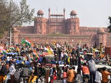 लाल किला हिंसा: पुलिस ने 45 और उपद्रवियों की तस्वीरें जारी की, लेकिन मास्टरमाइंड अब भी पकड़ से बाहर