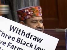 कृषि कानून: लगातार चौथे दिन लोकसभा का कामकाज बाधित, राज्यसभा में हुई राष्ट्रपति के अभिभाषण पर चर्चा