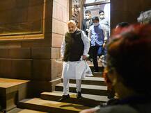 Chhattisgarh Naxal Attack: थोड़ी देर में शहीदों को श्रद्धांजलि देने जाएंगे गृहमंत्री शाह, घायल जवानों से भी मिलेंगे