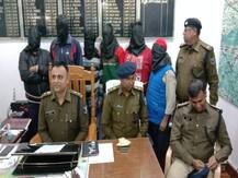 बिहार: सीमेंट के आड़ में झारखंड से भारी मात्रा में लाई जा रही थी शराब, पुलिस ने किया जब्त