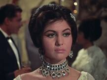 इस एक्ट्रेस ने कभी देखा था बुरा दौर, घर चलाने के लिए लोगों के घर में करती थीं झाड़ू-पोछा