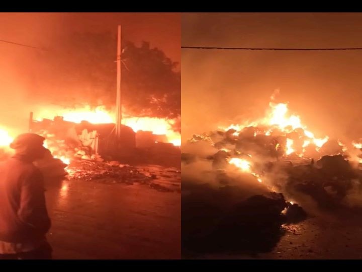 Delhi: Slight fire in slums in Okhla area, 30 trains of fire brigade control over fire ANN दिल्ली: ओखला इलाके में झुग्गियों में लगी भयंकर आग, फायर ब्रिगेड की 30 गाड़ियों ने आग पर पाया काबू