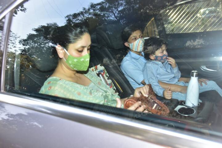 तैमूर इस दौरान मम्मी करीना कपूर के साथ कार में बैठे हुए नज़र आए. वो पूरी तरह पार्टी मूड में नज़र आ रहे थे. 