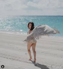 एली अवराम ने दौड़ते हुुए फ्लॉन्ट किए अपने कर्व्स, कैप्शन में लिखा- पकड़ सकते हो तो पकड़ लो