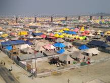 उत्तराखंड में आई तबाही के बाद 'तंबुओं' के शहर प्रयागराज पर है प्रशासन की खास नजर, अलर्ट जारी