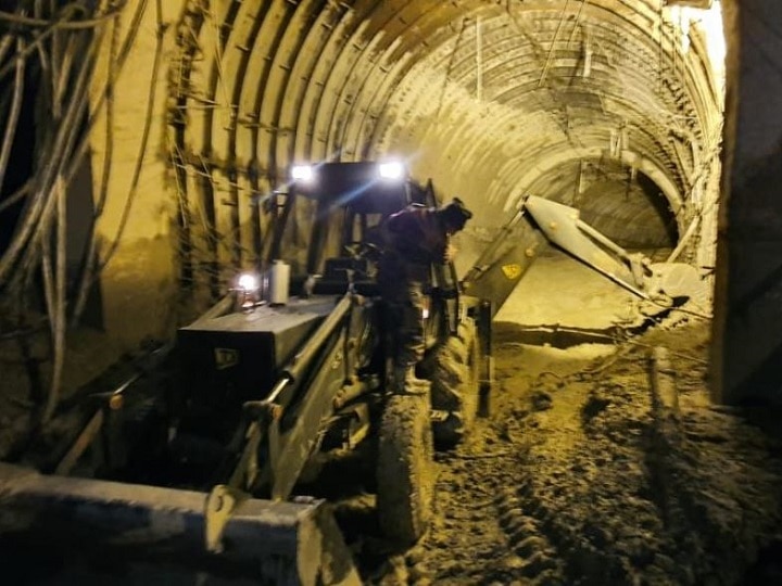 Rescue work underway at Tapovan tunnel, Joshimath in Uttarakhand उत्तराखंड त्रासदी: तपोवन की सुरंग में जिंदगी की आखिरी आस, 35 लोगों को निकालने के लिए ऑपरेशन जारी