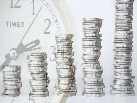 Life Insurance Policy Tips: लाइफ इंश्योरेंस खरीदते वक्त रखें इन बातों का ध्यान, भारी भरकम प्रीमियम से मिलेगा छुटकारा Life Insurance Policy Tips: लाइफ इंश्योरेंस खरीदते वक्त रखें इन बातों का ध्यान, भारी भरकम प्रीमियम से मिलेगा छुटकारा
