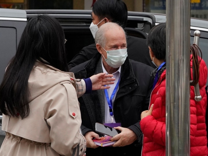 WHO report claims Coronavirus unlikely to spread from Chinese Wuhan lab ANN WHO की रिपोर्ट में दावा- कोरोना वायरस के चीनी वुहान लैब से फैलने की संभावना नहीं